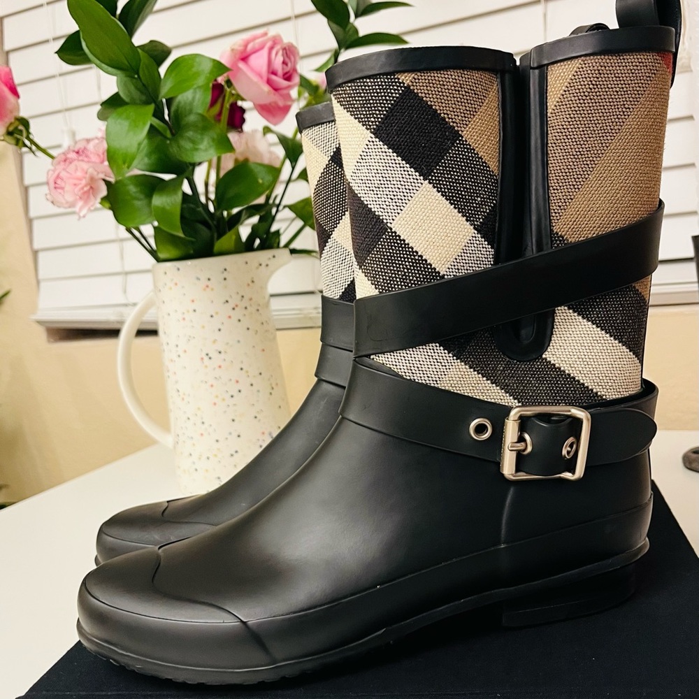 Burberry Vintage Check Rain Boots